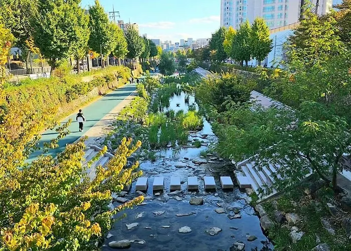 Apartment House With Seoul